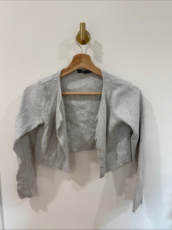 Brandy Melville Sweaters - Brandy Melville Cardigan